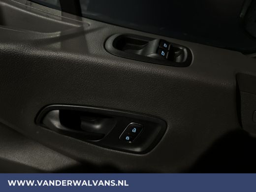 Ford Transit 2.0 TDCI L2H2 Euro6 Airco | Cruisecontrol | 2450kg Trekhaak | Verwarmde voorruit | Parkeersensore... ActivLease financial lease
