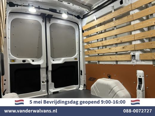 Ford Transit 2.0 TDCI L2H2 Euro6 Airco | Cruisecontrol | 2450kg Trekhaak | Verwarmde voorruit | Parkeersensore... ActivLease financial lease