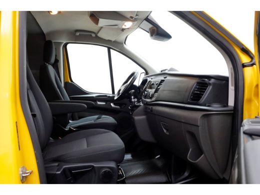 Ford Transit Custom 340 2.0 TDCI 130pk E6 L2H1 Trend Airco/Trekhaak 2800kg 11-2021 ActivLease financial lease