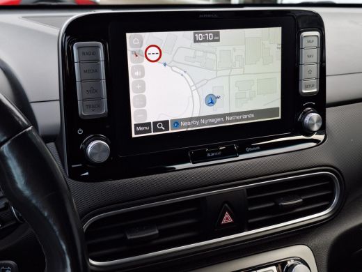 Hyundai KONA EV Premium 64 kWh | Achteruitrijcamera | Parkeersensoren | Stoelverwarming/verkoeling | Head-up d... ActivLease financial lease