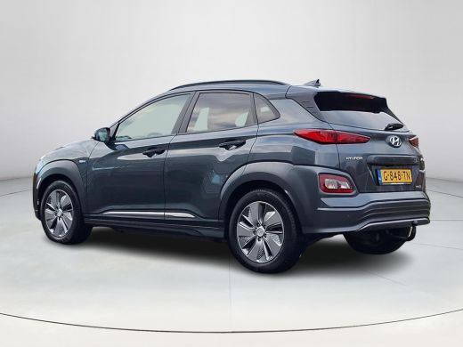 Hyundai KONA EV Premium 64 kWh | Achteruitrijcamera | Parkeersensoren | Stoelverwarming/verkoeling | Head-up d... ActivLease financial lease