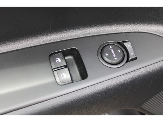Kia Stonic Kia 1.0 T-GDi MHEV DynamicLine Automaat | NAVI | CLIMA | CARPLAY/ANDROID ActivLease financial lease