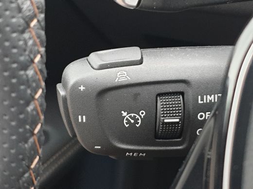 Peugeot 3008 Peugeot 1.2 Hybrid GT| Apple Carplay/Android Auto|telefoonintegratie premium | Buitenspiegels ele... ActivLease financial lease