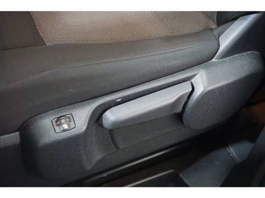Peugeot Expert 2.0 BlueHDI 180 S&S DC | Achteruitrijcamera | Cruise control | Keyless entry/start ActivLease financial lease