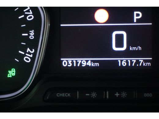 Peugeot Expert 2.0 BlueHDI 180 S&S DC | Achteruitrijcamera | Cruise control | Keyless entry/start ActivLease financial lease