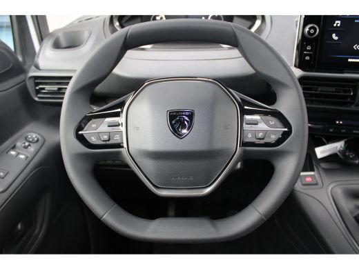 Peugeot Partner 1.5 BlueHDi 100 PK | NAVI BY APP | BETIMMERING LAADRUIMTE | TREKHAAK | CAMERA | Achteruitrijcamer... ActivLease financial lease