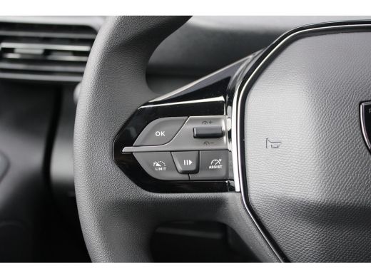 Peugeot Partner 1.5 BlueHDi 100 PK | NAVI BY APP | BETIMMERING LAADRUIMTE | TREKHAAK | CAMERA | Achteruitrijcamer... ActivLease financial lease