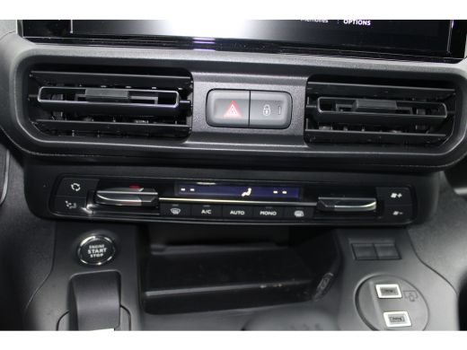 Peugeot Partner 1.5 BlueHDi 100 PK | NAVI BY APP | BETIMMERING LAADRUIMTE | TREKHAAK | CAMERA | Achteruitrijcamer... ActivLease financial lease