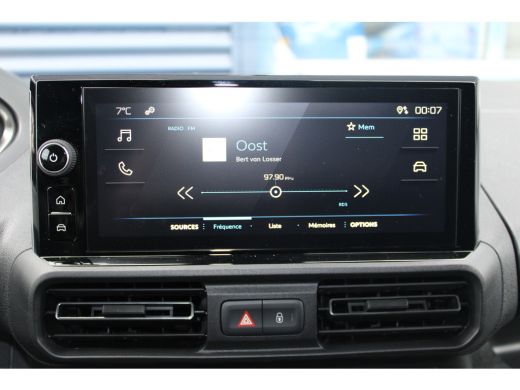 Peugeot Partner 1.5 BlueHDi 100 PK | NAVI BY APP | BETIMMERING LAADRUIMTE | TREKHAAK | CAMERA | Achteruitrijcamer... ActivLease financial lease