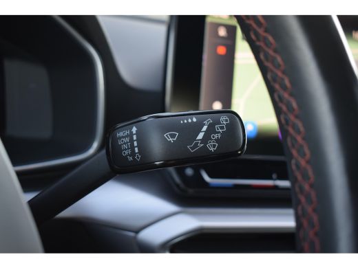 Seat Leon Sportstourer 1.5 eTSI FR Launch Edition | Automaat | Trekhaak | CarPlay | Half Leer | Virtual ActivLease financial lease