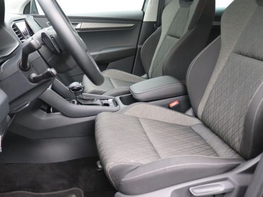 Skoda Karoq 1.5 TSI ACT Business Edition Plus 150PK DSG Adaptieve Cruise Controle, Achteruitrijcamera, Keyles... ActivLease financial lease
