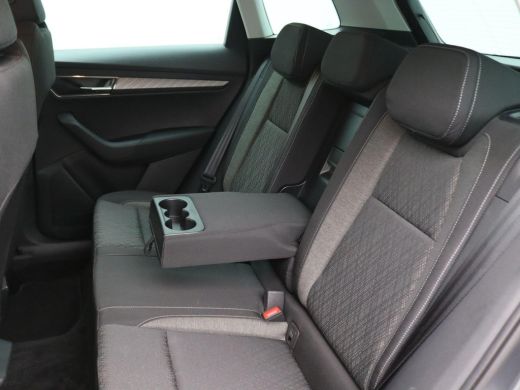 Skoda Karoq 1.5 TSI ACT Business Edition Plus 150PK DSG Adaptieve Cruise Controle, Achteruitrijcamera, Keyles... ActivLease financial lease