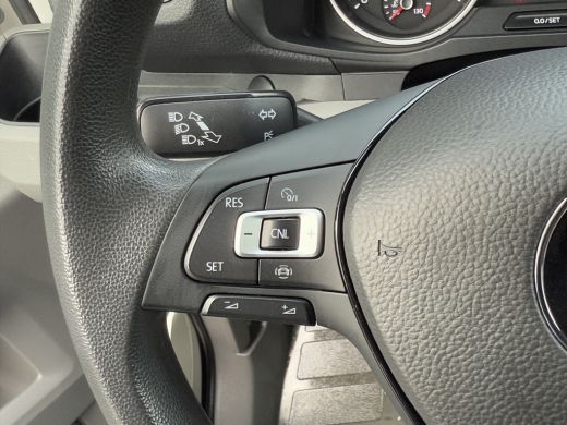 Volkswagen Crafter 35 2.0 TDI 141 PK HIGHLINE+ / L4H3 / 1e EIG. / NETTE BUS / AIRCO / CRUISE / NAVI / CAMERA / 3-ZITS ActivLease financial lease