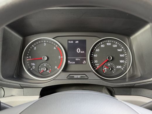 Volkswagen Crafter 35 2.0 TDI 141 PK HIGHLINE+ / L4H3 / 1e EIG. / NETTE BUS / AIRCO / CRUISE / NAVI / CAMERA / 3-ZITS ActivLease financial lease