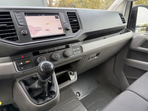 Volkswagen Crafter 35 2.0 TDI 141 PK HIGHLINE+ / L4H3 / 1e EIG. / NETTE BUS / AIRCO / CRUISE / NAVI / CAMERA / 3-ZITS ActivLease financial lease