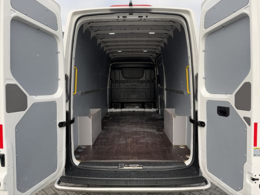 Volkswagen Crafter 35 2.0 TDI 141 PK HIGHLINE+ / L4H3 / 1e EIG. / NETTE BUS / AIRCO / CRUISE / NAVI / CAMERA / 3-ZITS ActivLease financial lease