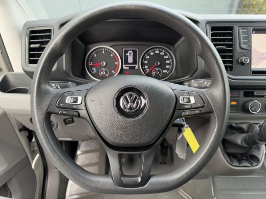 Volkswagen Crafter 35 2.0 TDI 141 PK HIGHLINE+ / L4H3 / 1e EIG. / NETTE BUS / AIRCO / CRUISE / NAVI / CAMERA / 3-ZITS ActivLease financial lease