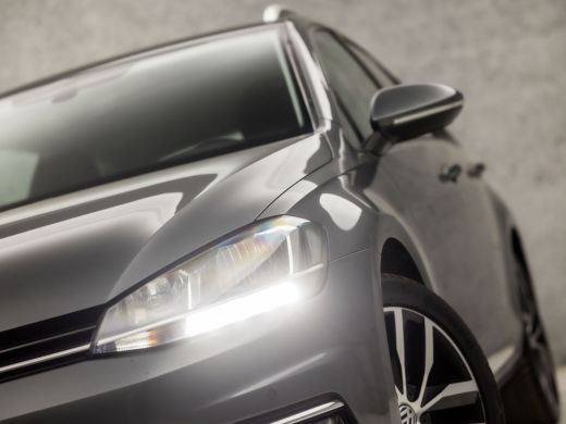 Volkswagen GOLF Variant 1.0 TSI Sportline Automaat (DIGITAL COCKPIT, GROOT NAVI, APPLE CARPLAY, VIRTUAL COCKPIT, MASSAGE,... ActivLease financial lease