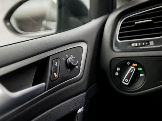 Volkswagen GOLF Variant 1.0 TSI Sportline Automaat (DIGITAL COCKPIT, GROOT NAVI, APPLE CARPLAY, VIRTUAL COCKPIT, MASSAGE,... ActivLease financial lease
