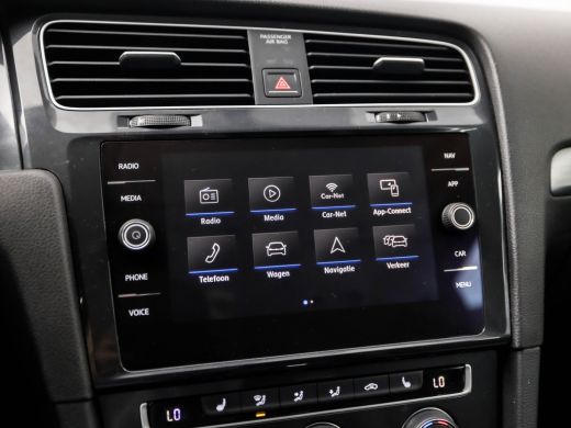 Volkswagen GOLF Variant 1.0 TSI Sportline Automaat (DIGITAL COCKPIT, GROOT NAVI, APPLE CARPLAY, VIRTUAL COCKPIT, MASSAGE,... ActivLease financial lease