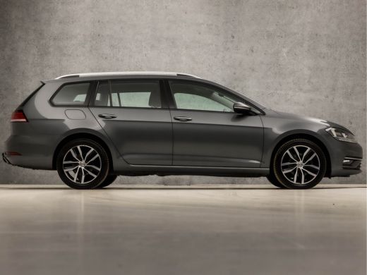 Volkswagen GOLF Variant 1.0 TSI Sportline Automaat (DIGITAL COCKPIT, GROOT NAVI, APPLE CARPLAY, VIRTUAL COCKPIT, MASSAGE,... ActivLease financial lease