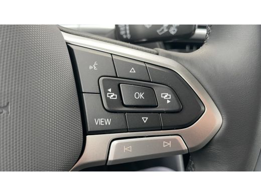 Volkswagen T-Roc 116PK | NAVI | Camera | 19'' Velgen | LED IQ light | Airco ECC | Draadloos App ActivLease financial lease