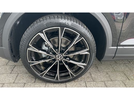 Volkswagen T-Roc 116PK | NAVI | Camera | 19'' Velgen | LED IQ light | Airco ECC | Draadloos App ActivLease financial lease