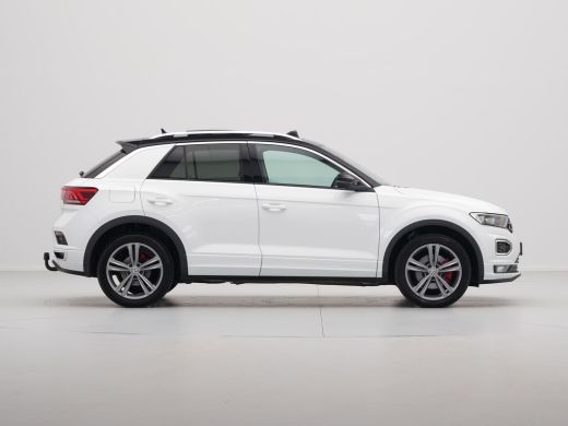 Volkswagen T-Roc 1.5 TSI 150pk Sport R-Line Panorama Trekhaak El. Klep Navigatie 24 ActivLease financial lease