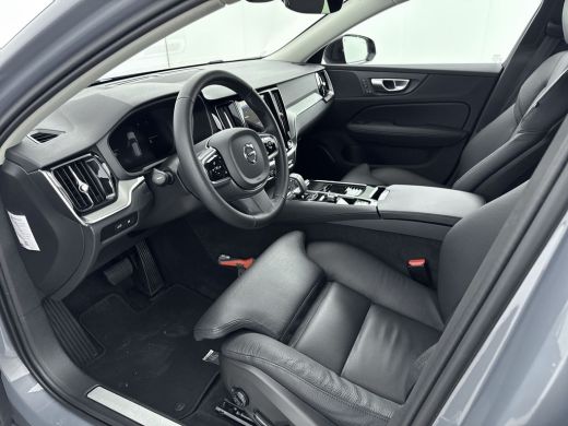 Volvo  V60 Volvo 2.0 T6 Plug-in hybrid AWD Plus Dark | Blis | Lederen bekleding | Stoel + Stuurverw. | PDC +... ActivLease financial lease