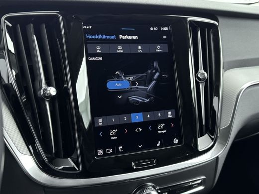 Volvo  V60 Volvo 2.0 T6 Plug-in hybrid AWD Plus Dark | Blis | Lederen bekleding | Stoel + Stuurverw. | PDC +... ActivLease financial lease