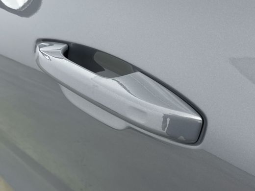 Volvo  V60 Volvo 2.0 T6 Plug-in hybrid AWD Plus Dark | Blis | Lederen bekleding | Stoel + Stuurverw. | PDC +... ActivLease financial lease