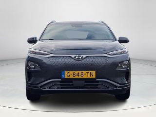 Hyundai KONA EV Premium 64 kWh | Achteruitrijcamera | Parkeersensoren | Stoelverwarming/verkoeling | Head-up d...