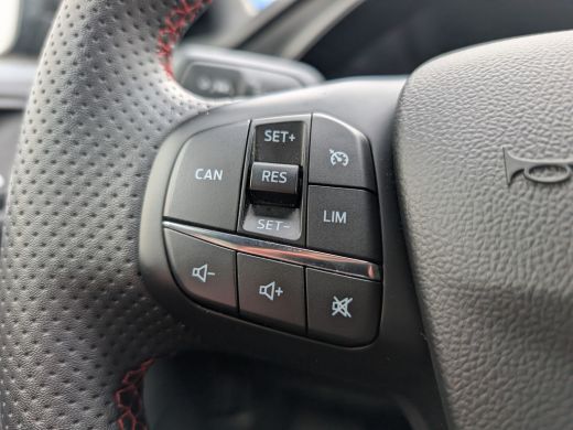 Ford FOCUS Wagon 1.0 EcoBoost Hybrid ST Line | Camera | Winterpack| Parkingpack | Fabrieksgarantie tot 19-6-2025 ActivLease financial lease