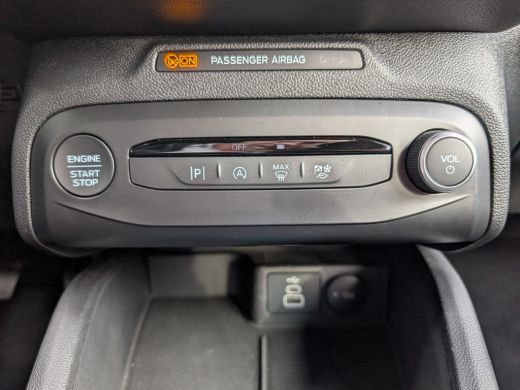 Ford FOCUS Wagon 1.0 EcoBoost Hybrid ST Line | Camera | Winterpack| Parkingpack | Fabrieksgarantie tot 19-6-2025 ActivLease financial lease
