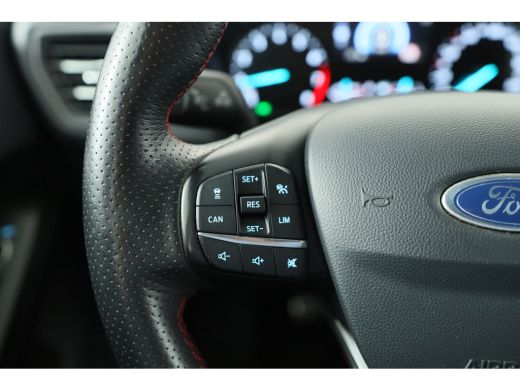 Ford FOCUS Wagon 1.0 EcoBoost ST Line Business | Dealer Onderhouden! | Trekhaak | Winter Pack | B&O | LED | Clima ... ActivLease financial lease