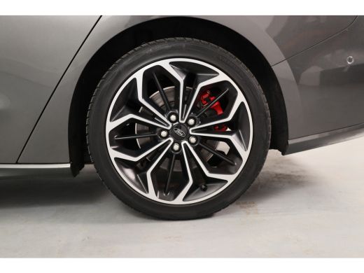 Ford FOCUS Wagon 1.0 EcoBoost ST Line Business | Dealer Onderhouden! | Trekhaak | Winter Pack | B&O | LED | Clima ... ActivLease financial lease