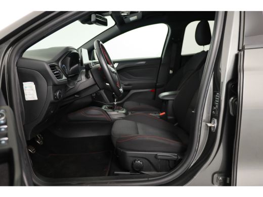 Ford FOCUS Wagon 1.0 EcoBoost ST Line Business | Dealer Onderhouden! | Trekhaak | Winter Pack | B&O | LED | Clima ... ActivLease financial lease