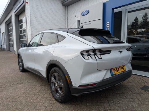 Ford Mustang Mach-E RWD 75 kWh | Adap. Cruise | Camera | B&O | Winter en Parking pack | Keyless ActivLease financial lease
