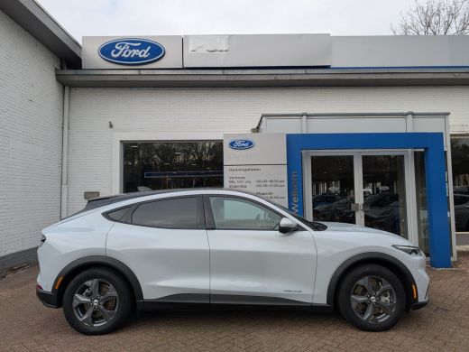 Ford Mustang Mach-E RWD 75 kWh | Adap. Cruise | Camera | B&O | Winter en Parking pack | Keyless ActivLease financial lease