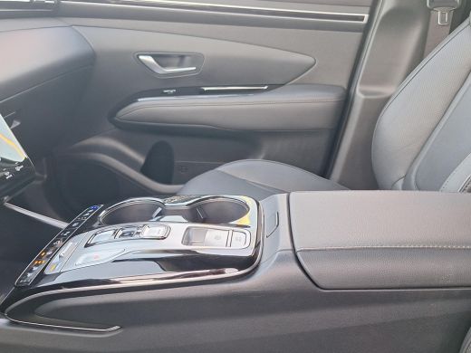 Hyundai Tucson 1.6 T-GDI PHEV Premium 4WD | Kop-Er-Af-Voordeel! | Full Options! | Rijklaarprijs! | Fabrieks-gara... ActivLease financial lease