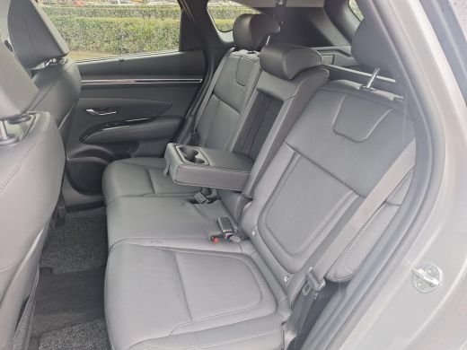 Hyundai Tucson 1.6 T-GDI PHEV Premium Sky 4WD | Kop-Er-Af-Voordeel! | Full Options! | Rijklaarprijs! | Fabrieks-... ActivLease financial lease