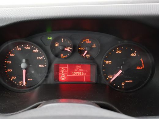 Iveco Daily 35S12V 2.3D + 3500 KG TREKHAAK ActivLease financial lease