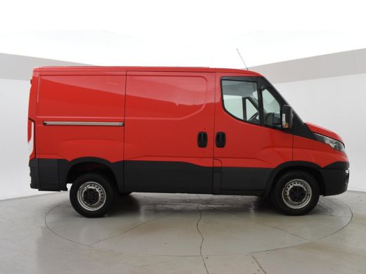 Iveco Daily 35S12V 2.3D + 3500 KG TREKHAAK ActivLease financial lease