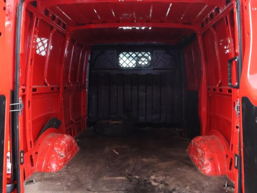Iveco Daily 35S12V 2.3D + 3500 KG TREKHAAK ActivLease financial lease