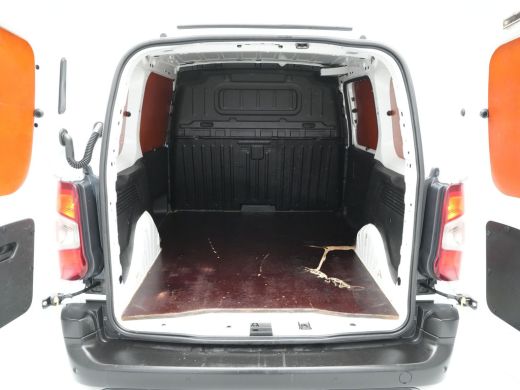 Opel Combo 1.6D 100pk L1H1 Edition Navigatie Pdc Airco Cruise ActivLease financial lease