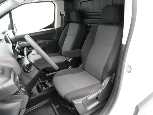 Opel Combo 1.6D 100pk L1H1 Edition Navigatie Pdc Airco Cruise ActivLease financial lease