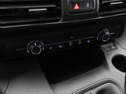 Opel Combo 1.6D 100pk L1H1 Edition Navigatie Pdc Airco Cruise ActivLease financial lease