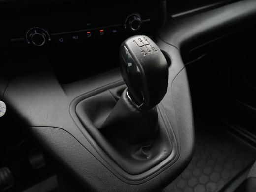 Opel Combo 1.6D 100pk L1H1 Edition Navigatie Pdc Airco Cruise ActivLease financial lease