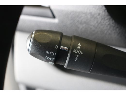 Peugeot Expert 231S 2.0 BlueHDI 120pk Premium | Navigatie | 2500KG Trekgewicht | Pack Look | Airco | Cruise Cont... ActivLease financial lease