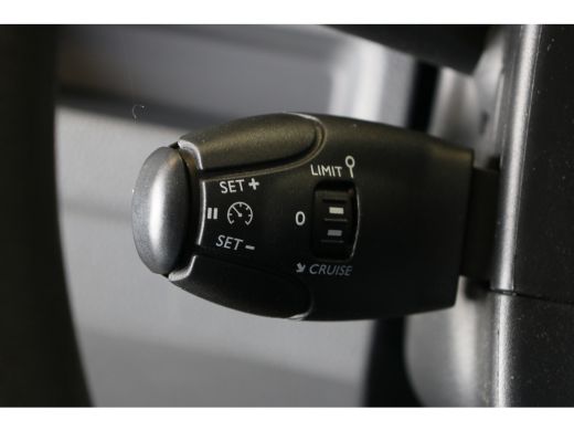 Peugeot Expert 231S 2.0 BlueHDI 120pk Premium | Navigatie | 2500KG Trekgewicht | Pack Look | Airco | Cruise Cont... ActivLease financial lease
